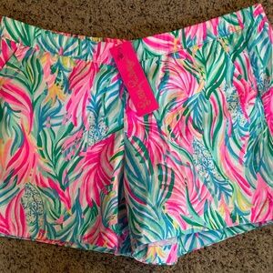 Lily Pulitizer Ocean View Short size Large